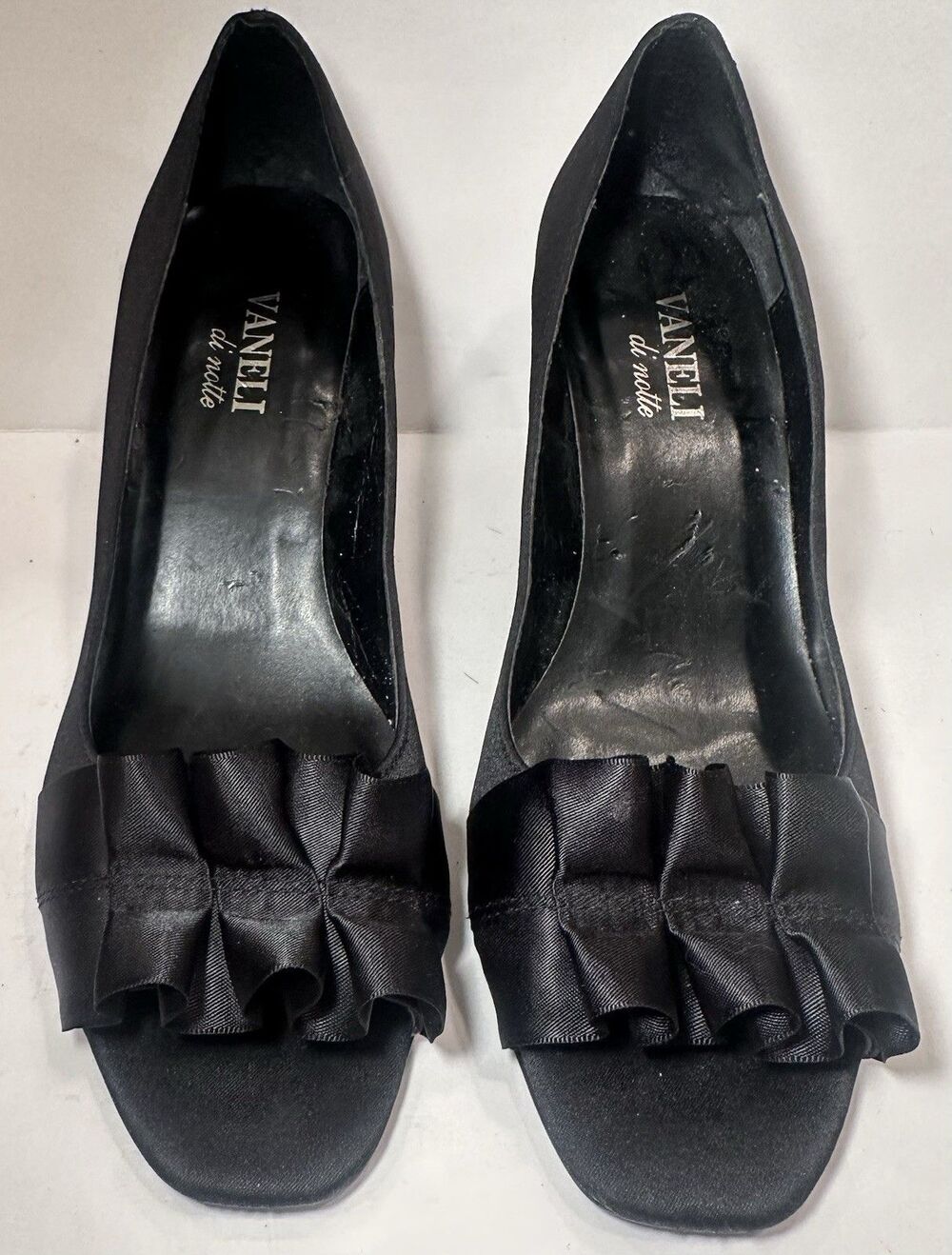 Vaneli di Notte Madora Black Satin Peep Toe Bow Kitten Heels Womens 8M